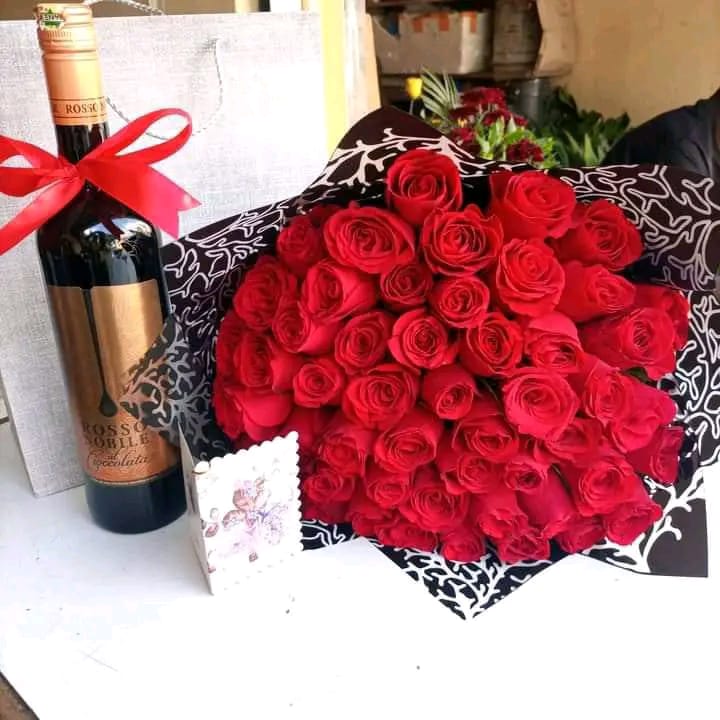 Gift Hamper Flower Arrangement Nairobi